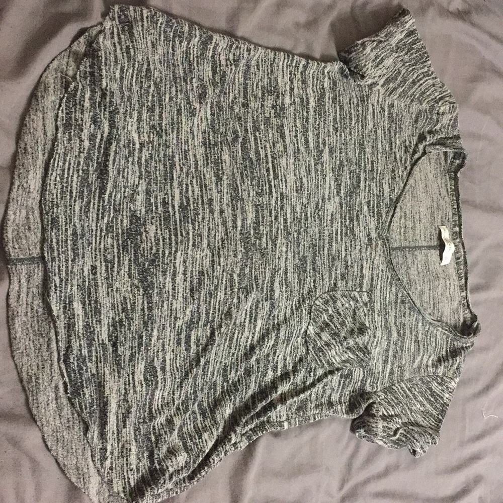 Abercrombie & fitch v neck